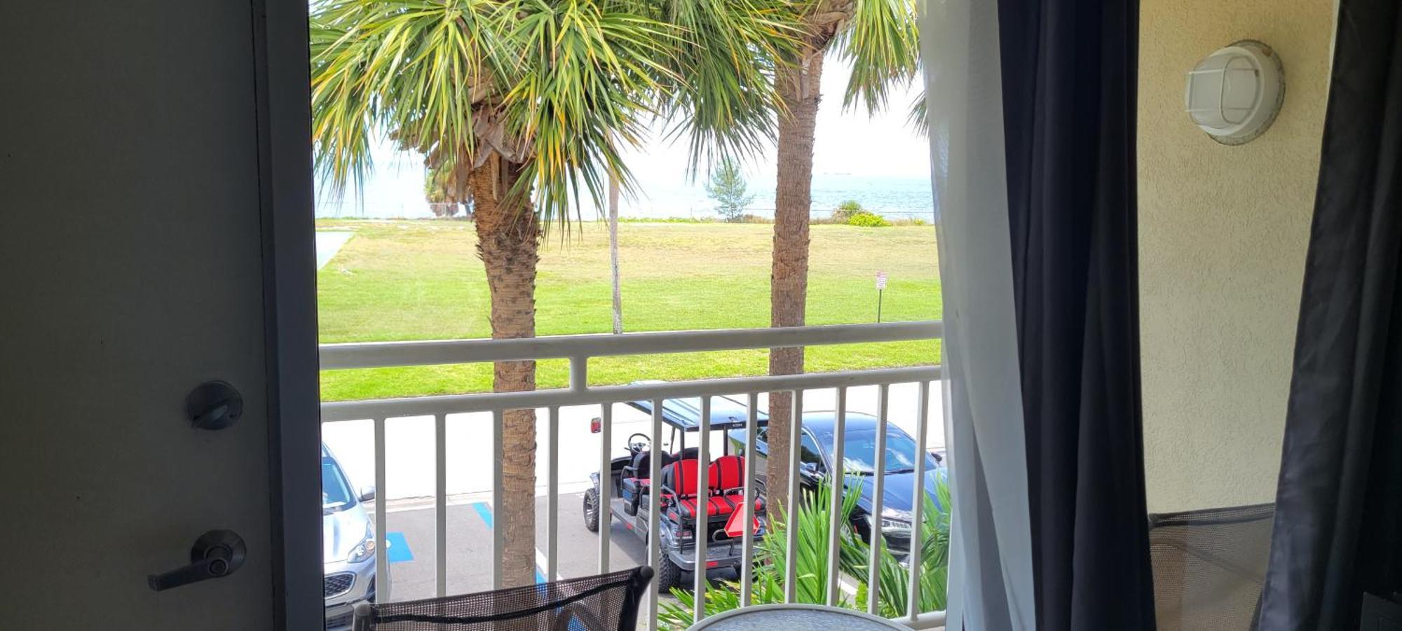 Manatee, Studio202, Beach Steps Away! Pool+Wifi Ruskin Exterior photo
